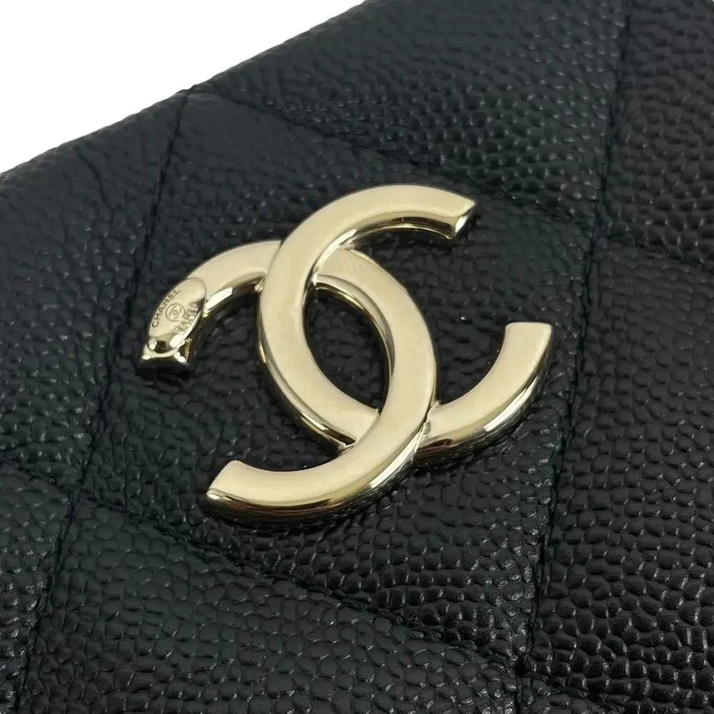 CHANEL 2023 quilted